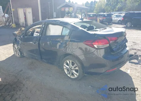 2017 Kia Forte Lx z USA, uszkodzony, nr VIN 3KPFK4A76HE156960